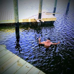 Meet your Posher, Earl